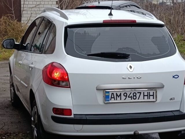 Білий Рено Кліо, об'ємом двигуна 1.5 л та пробігом 245 тис. км за 6200 $, фото 2 на Automoto.ua