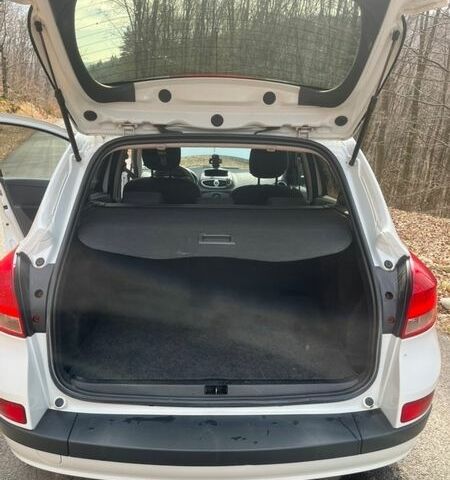 Білий Рено Кліо, об'ємом двигуна 1.6 л та пробігом 244 тис. км за 6500 $, фото 12 на Automoto.ua