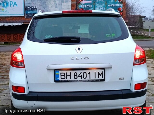 Белый Рено Клио, объемом двигателя 1.5 л и пробегом 1110 тыс. км за 6999 $, фото 2 на Automoto.ua