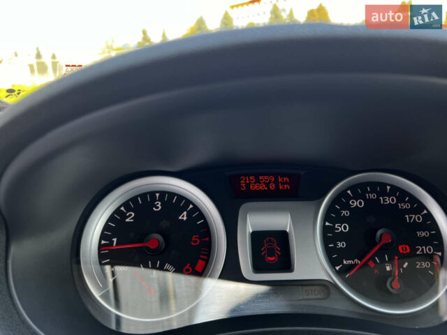 Білий Рено Кліо, об'ємом двигуна 1.5 л та пробігом 215 тис. км за 6300 $, фото 13 на Automoto.ua