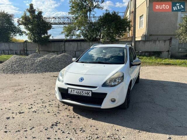 Білий Рено Кліо, об'ємом двигуна 1.46 л та пробігом 246 тис. км за 5200 $, фото 1 на Automoto.ua