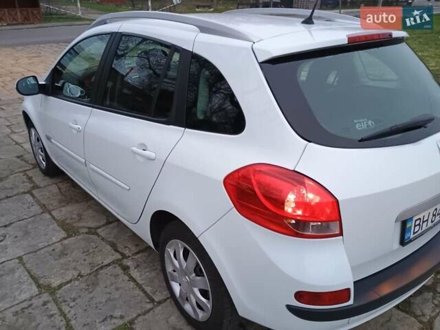 Белый Рено Клио, объемом двигателя 1.5 л и пробегом 141 тыс. км за 6999 $, фото 3 на Automoto.ua