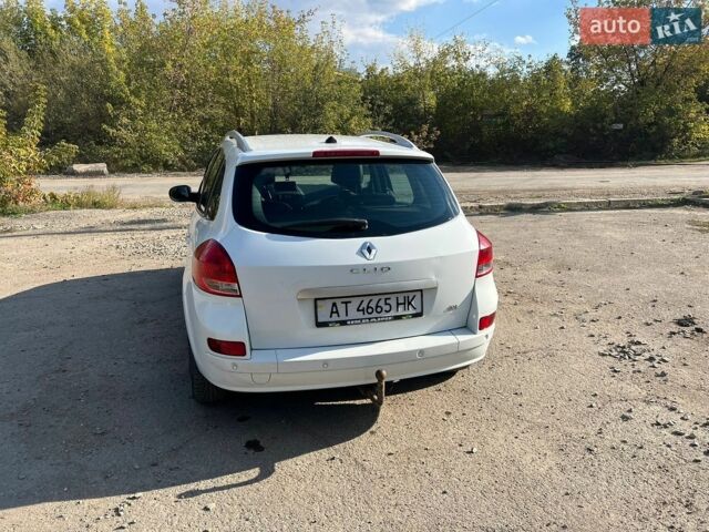 Білий Рено Кліо, об'ємом двигуна 1.46 л та пробігом 246 тис. км за 5200 $, фото 4 на Automoto.ua