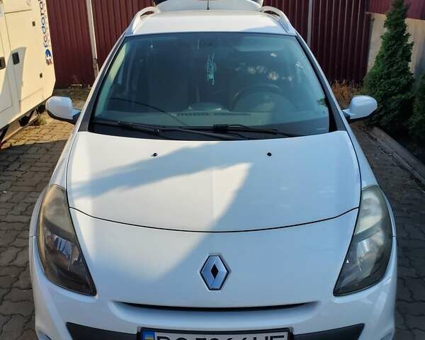 Белый Рено Клио, объемом двигателя 1.46 л и пробегом 148 тыс. км за 6500 $, фото 8 на Automoto.ua