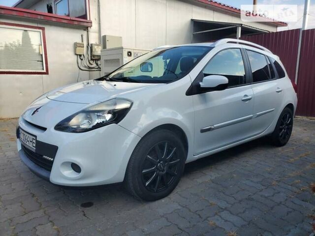 Белый Рено Клио, объемом двигателя 1.46 л и пробегом 148 тыс. км за 6500 $, фото 2 на Automoto.ua