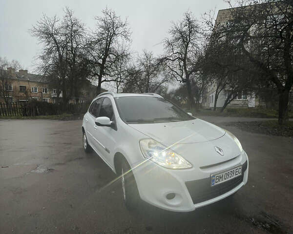 Белый Рено Клио, объемом двигателя 1.46 л и пробегом 285 тыс. км за 4850 $, фото 4 на Automoto.ua