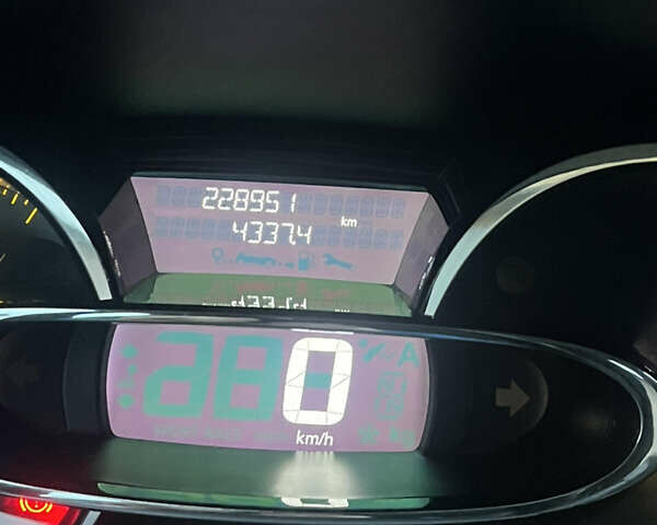 Белый Рено Клио, объемом двигателя 1.46 л и пробегом 228 тыс. км за 6300 $, фото 16 на Automoto.ua