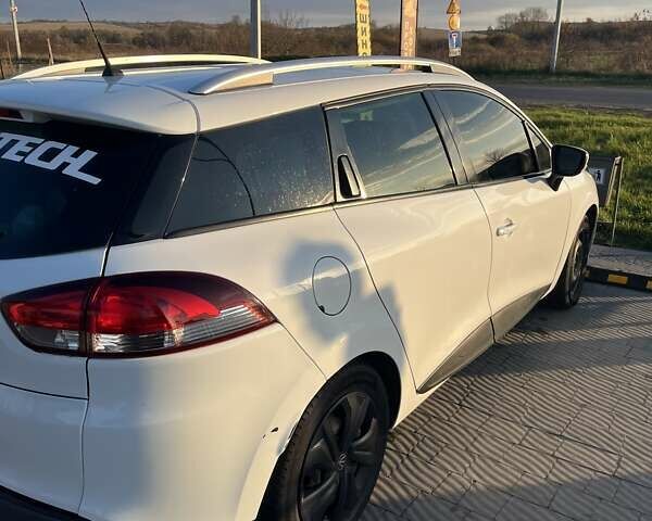 Белый Рено Клио, объемом двигателя 1.5 л и пробегом 280 тыс. км за 7700 $, фото 4 на Automoto.ua