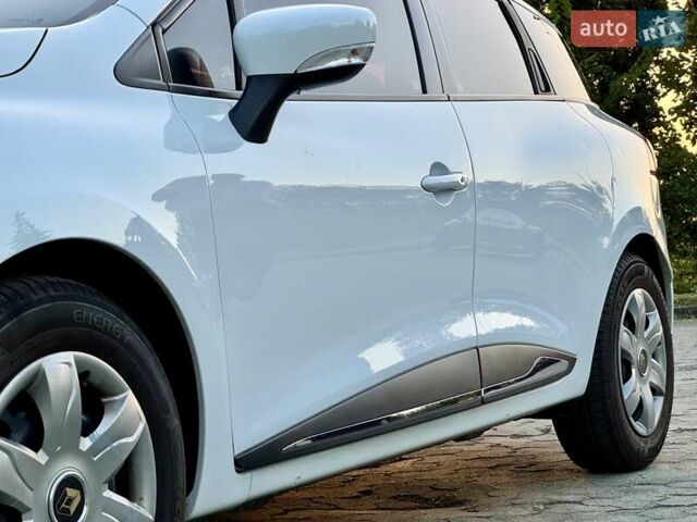 Белый Рено Клио, объемом двигателя 1.46 л и пробегом 230 тыс. км за 7200 $, фото 38 на Automoto.ua