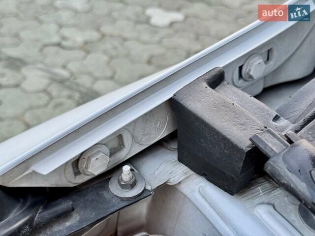 Белый Рено Клио, объемом двигателя 1.46 л и пробегом 230 тыс. км за 7200 $, фото 28 на Automoto.ua
