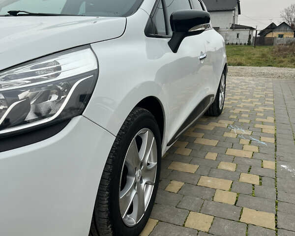 Белый Рено Клио, объемом двигателя 1.5 л и пробегом 260 тыс. км за 7550 $, фото 7 на Automoto.ua