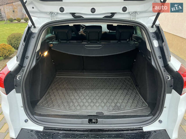 Белый Рено Клио, объемом двигателя 1.5 л и пробегом 260 тыс. км за 7550 $, фото 27 на Automoto.ua