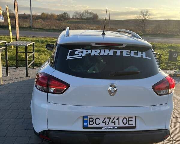 Белый Рено Клио, объемом двигателя 1.5 л и пробегом 280 тыс. км за 7700 $, фото 12 на Automoto.ua