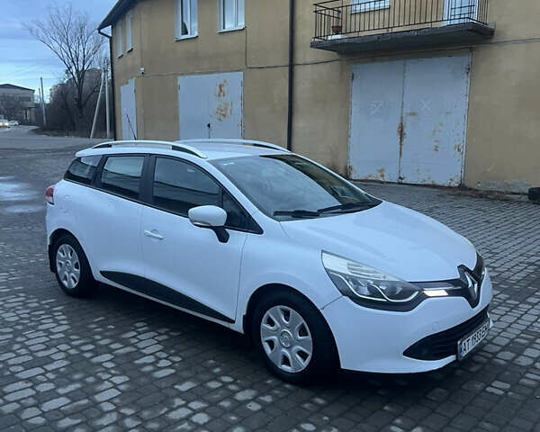 Белый Рено Клио, объемом двигателя 1.46 л и пробегом 228 тыс. км за 6300 $, фото 6 на Automoto.ua