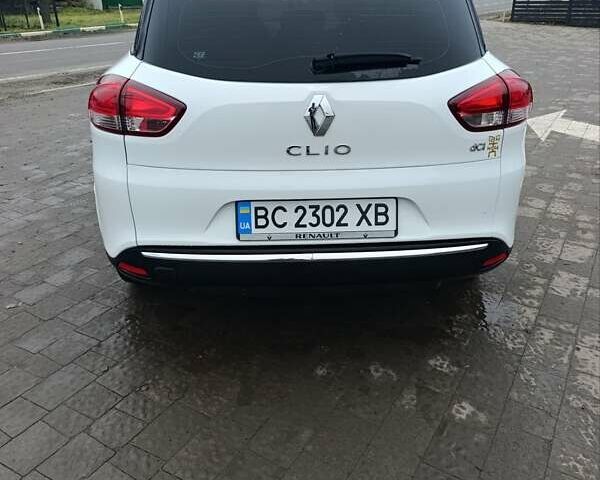 Белый Рено Клио, объемом двигателя 1.5 л и пробегом 237 тыс. км за 7500 $, фото 16 на Automoto.ua