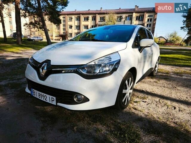 Белый Рено Клио, объемом двигателя 1.5 л и пробегом 246 тыс. км за 7200 $, фото 9 на Automoto.ua