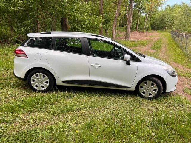 Белый Рено Клио, объемом двигателя 1.5 л и пробегом 257 тыс. км за 6500 $, фото 3 на Automoto.ua