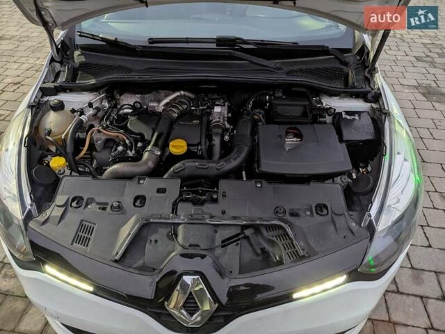 Белый Рено Клио, объемом двигателя 1.5 л и пробегом 210 тыс. км за 5800 $, фото 8 на Automoto.ua