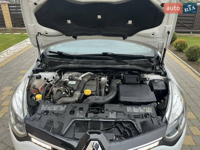 Белый Рено Клио, объемом двигателя 1.5 л и пробегом 260 тыс. км за 7550 $, фото 23 на Automoto.ua