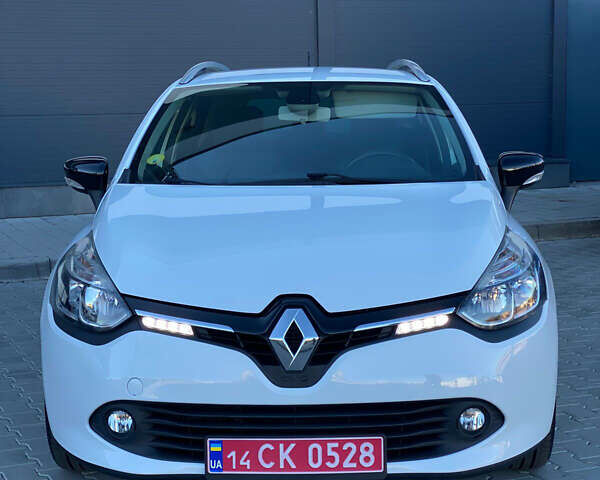 Белый Рено Клио, объемом двигателя 1.5 л и пробегом 260 тыс. км за 7750 $, фото 3 на Automoto.ua