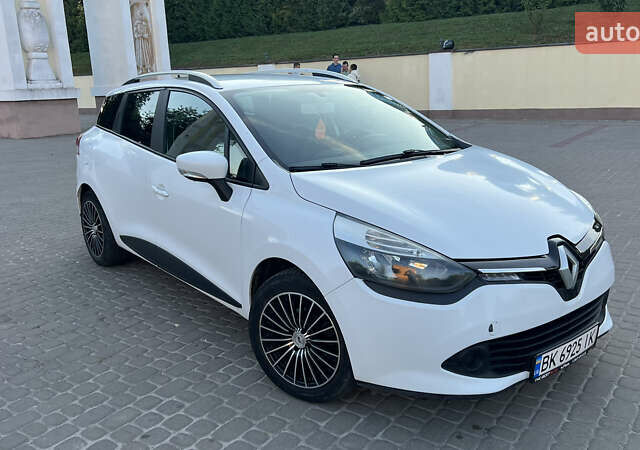 Білий Рено Кліо, об'ємом двигуна 1.5 л та пробігом 258 тис. км за 6500 $, фото 1 на Automoto.ua
