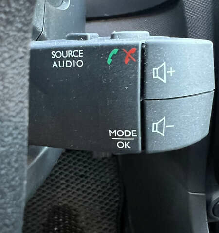 Білий Рено Кліо, об'ємом двигуна 1.5 л та пробігом 258 тис. км за 6700 $, фото 20 на Automoto.ua