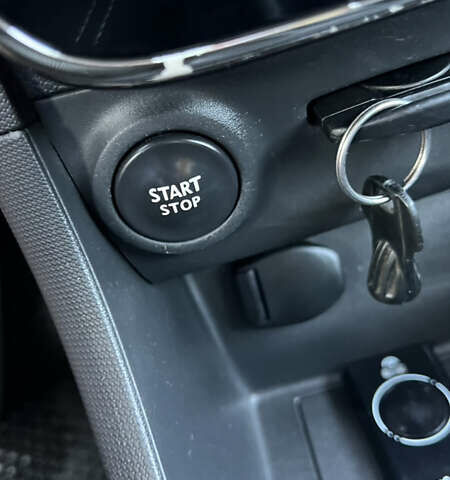 Білий Рено Кліо, об'ємом двигуна 1.5 л та пробігом 258 тис. км за 6700 $, фото 18 на Automoto.ua