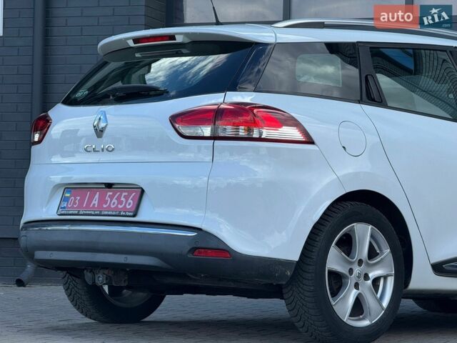 Белый Рено Клио, объемом двигателя 1.2 л и пробегом 192 тыс. км за 8100 $, фото 6 на Automoto.ua