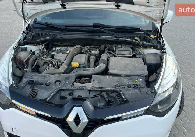 Білий Рено Кліо, об'ємом двигуна 1.5 л та пробігом 258 тис. км за 6700 $, фото 21 на Automoto.ua