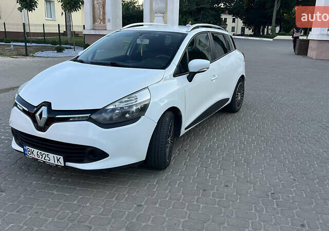Білий Рено Кліо, об'ємом двигуна 1.5 л та пробігом 258 тис. км за 6700 $, фото 3 на Automoto.ua