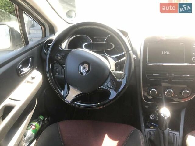 Белый Рено Клио, объемом двигателя 1.46 л и пробегом 192 тыс. км за 7000 $, фото 3 на Automoto.ua