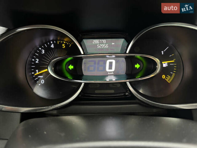 Белый Рено Клио, объемом двигателя 1.5 л и пробегом 286 тыс. км за 7000 $, фото 8 на Automoto.ua