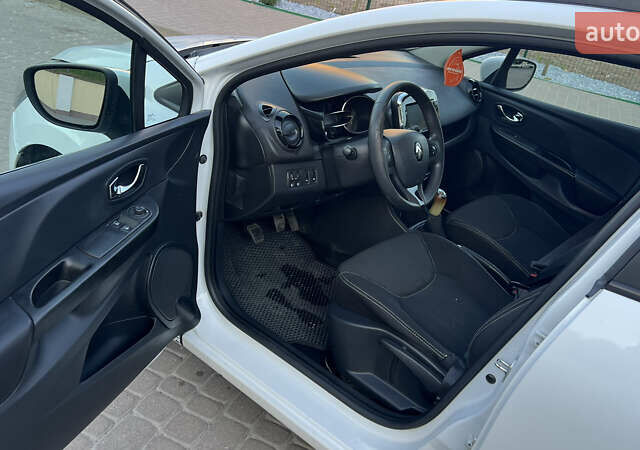 Білий Рено Кліо, об'ємом двигуна 1.5 л та пробігом 258 тис. км за 6700 $, фото 13 на Automoto.ua