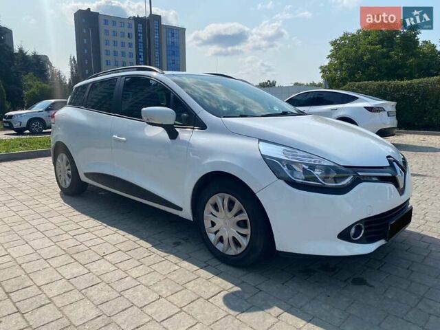 Білий Рено Кліо, об'ємом двигуна 1.5 л та пробігом 230 тис. км за 8100 $, фото 1 на Automoto.ua