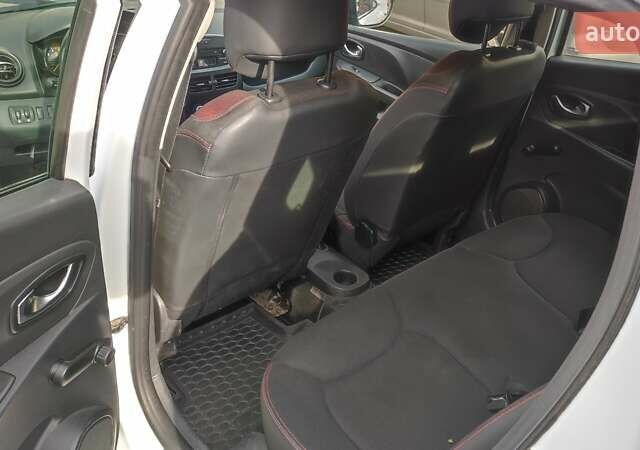 Белый Рено Клио, объемом двигателя 1.5 л и пробегом 259 тыс. км за 7400 $, фото 40 на Automoto.ua