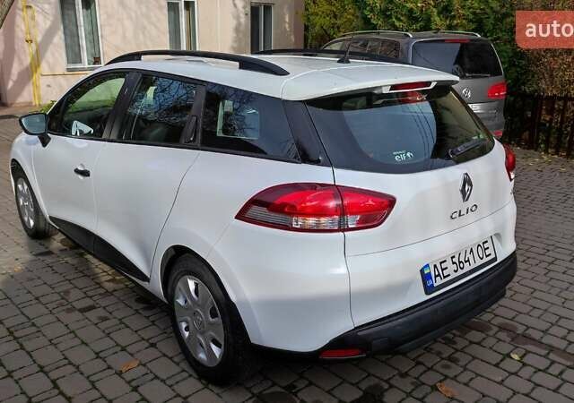 Белый Рено Клио, объемом двигателя 1.5 л и пробегом 259 тыс. км за 7400 $, фото 28 на Automoto.ua