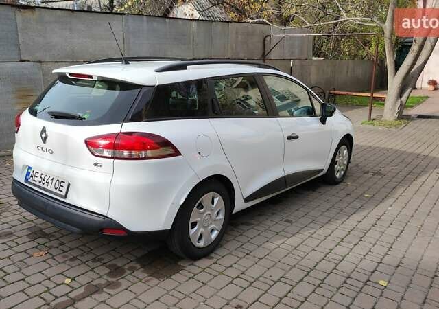 Белый Рено Клио, объемом двигателя 1.5 л и пробегом 259 тыс. км за 7400 $, фото 21 на Automoto.ua
