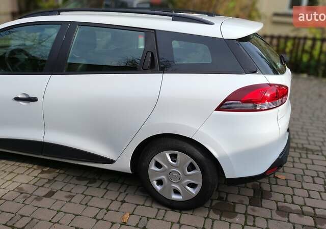 Белый Рено Клио, объемом двигателя 1.5 л и пробегом 259 тыс. км за 7400 $, фото 35 на Automoto.ua