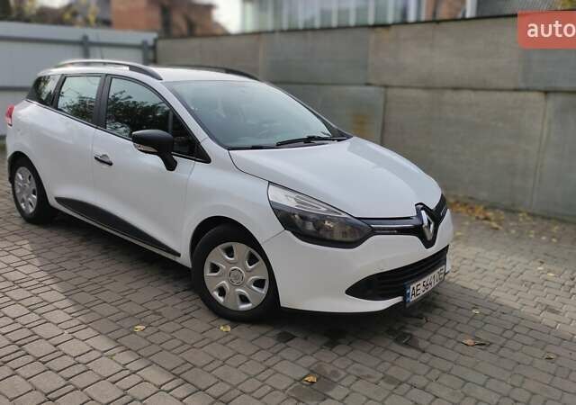 Белый Рено Клио, объемом двигателя 1.5 л и пробегом 259 тыс. км за 7400 $, фото 13 на Automoto.ua