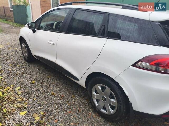 Рено Кліо 2015 у Полтаві на Automoto.ua Білий Рено Кліо, об'ємом двигуна 1.5 л та пробігом 270 тис. км за 6700 $, фото 9 на Automoto.ua