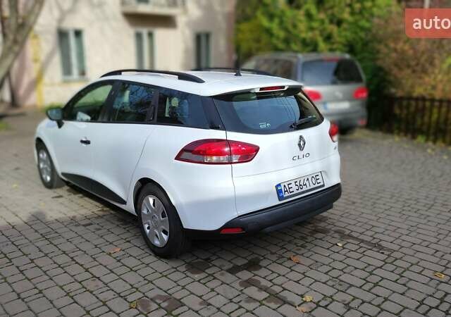 Белый Рено Клио, объемом двигателя 1.5 л и пробегом 259 тыс. км за 7400 $, фото 31 на Automoto.ua