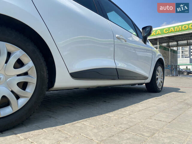 Білий Рено Кліо, об'ємом двигуна 1.5 л та пробігом 230 тис. км за 8100 $, фото 7 на Automoto.ua