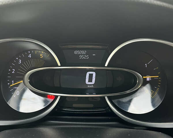 Рено Кліо 2015 у Дніпро (Дніпропетровську) на Automoto.ua Білий Рено Кліо, об'ємом двигуна 1.5 л та пробігом 189 тис. км за 8000 $, фото 6 на Automoto.ua