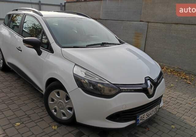 Белый Рено Клио, объемом двигателя 1.5 л и пробегом 259 тыс. км за 7400 $, фото 10 на Automoto.ua