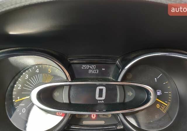 Белый Рено Клио, объемом двигателя 1.5 л и пробегом 259 тыс. км за 7400 $, фото 56 на Automoto.ua