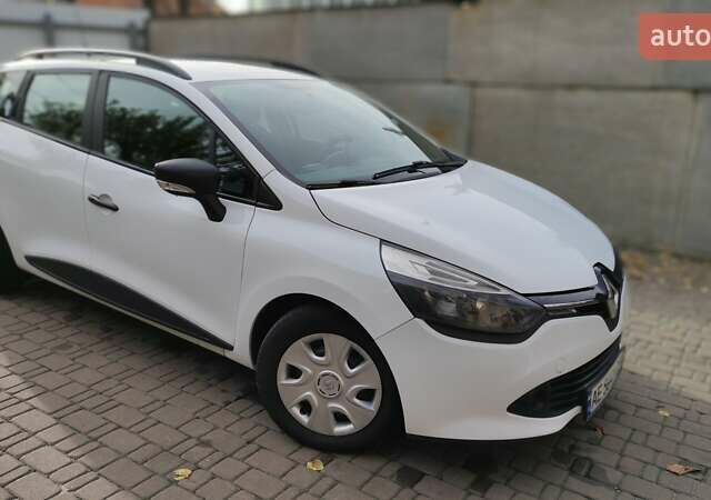 Белый Рено Клио, объемом двигателя 1.5 л и пробегом 259 тыс. км за 7400 $, фото 12 на Automoto.ua