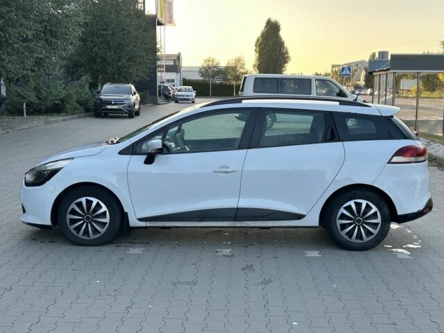 Белый Рено Клио, объемом двигателя 1.5 л и пробегом 240 тыс. км за 2350 $, фото 1 на Automoto.ua