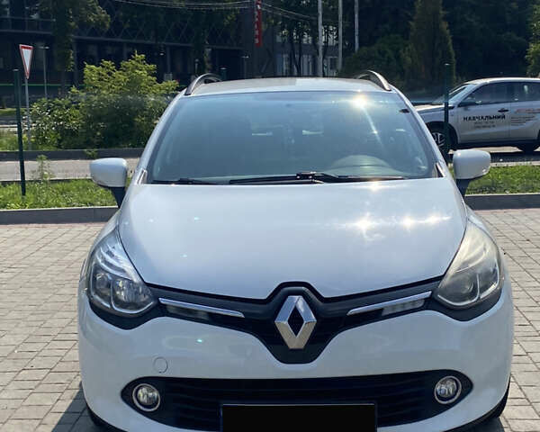 Білий Рено Кліо, об'ємом двигуна 1.5 л та пробігом 230 тис. км за 8100 $, фото 6 на Automoto.ua