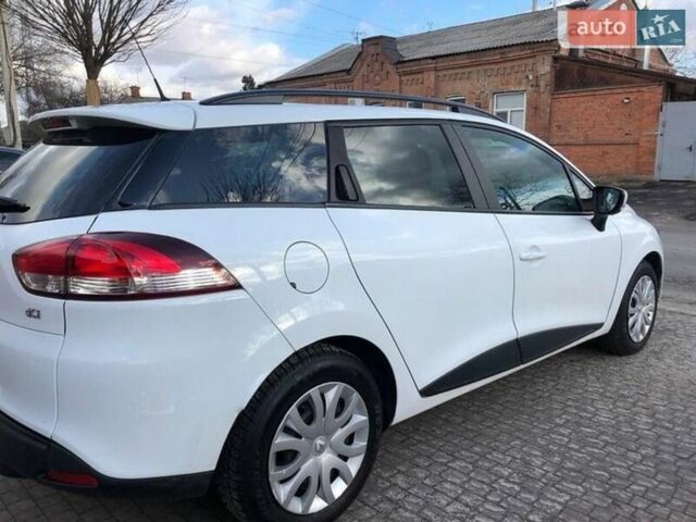 Белый Рено Клио, объемом двигателя 1.5 л и пробегом 239 тыс. км за 8200 $, фото 3 на Automoto.ua