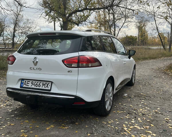Рено Кліо 2015 у Дніпро (Дніпропетровську) на Automoto.ua Білий Рено Кліо, об'ємом двигуна 1.5 л та пробігом 189 тис. км за 8000 $, фото 1 на Automoto.ua